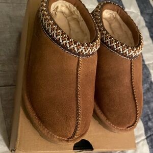 Ugg 11c